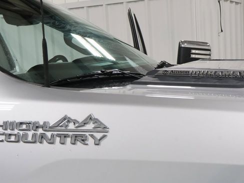 Used 2021 Chevrolet Silverado 2500 High Country image 33
