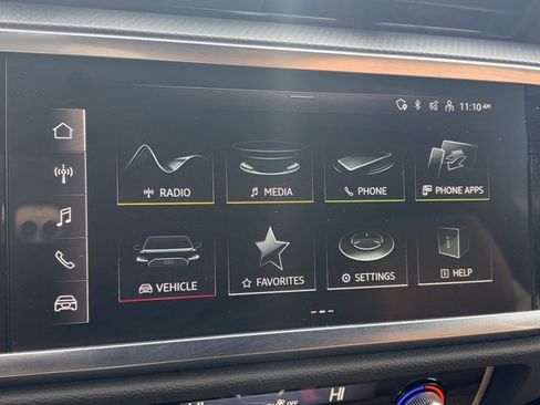 Used 2025 Audi Q3 2.0T Premium w/ Convenience Package image 9