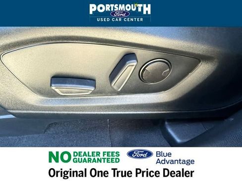 Certified 2022 Ford Explorer XLT w/ Equipment Group 202A image 25