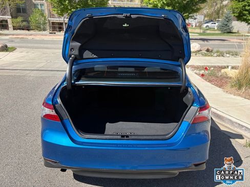 Used 2020 Toyota Camry LE w/ Sunroof Package image 8