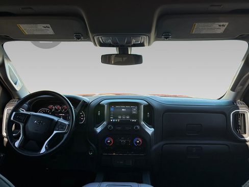 Used 2021 Chevrolet Silverado 1500 LT Trail Boss image 2