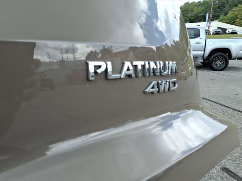Used 2024 Nissan Pathfinder Platinum w/ Cargo Package image 6