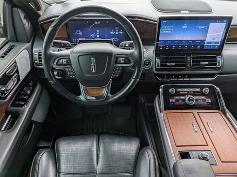 Used 2024 Lincoln Navigator L Black Label image 11
