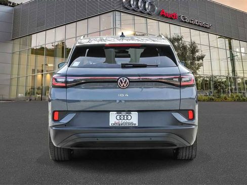 Used 2023 Volkswagen ID.4 Pro S image 3