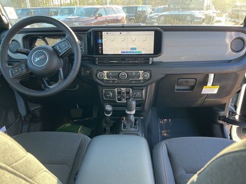 New 2026 Jeep Gladiator Sport image 18