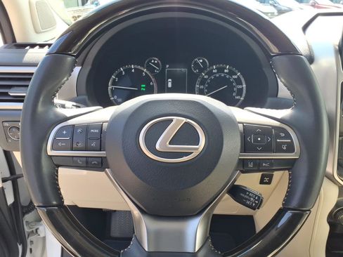 Certified 2023 Lexus GX 460 Premium w/ Premium Package image 21
