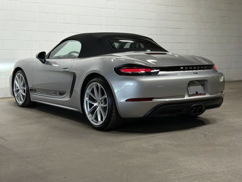 Certified 2024 Porsche 718 Boxster RWD image 3