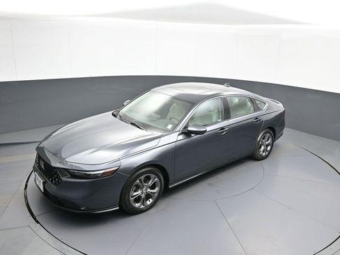 Certified 2024 Honda Accord EX image 34