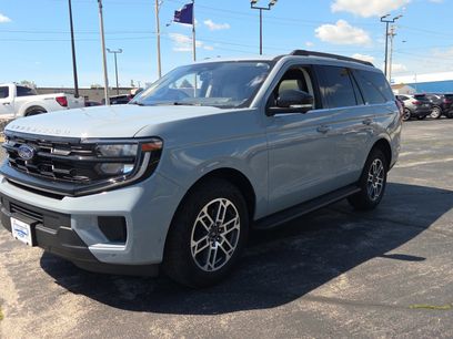 Used 2025 Ford Expedition Active