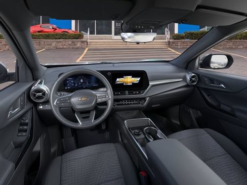 New 2026 Chevrolet Equinox LT w/ Safety and Technology Package FWD image 15