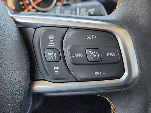 Used 2024 Jeep Wrangler Sahara image 16