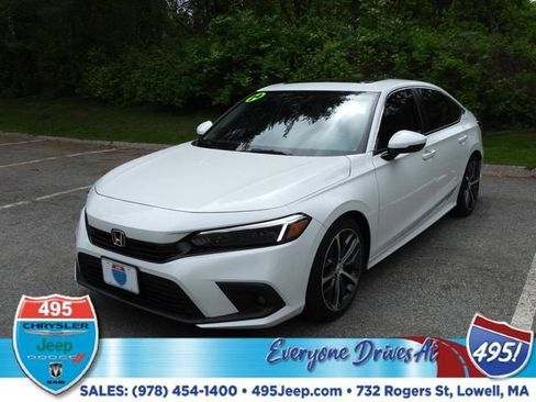Used 2024 Honda Civic Touring image 1