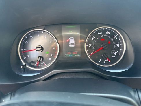 Used 2021 Toyota RAV4 XLE image 26