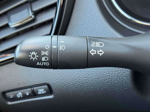 Used 2022 Nissan Rogue Sport SV w/ Technology Package image 22