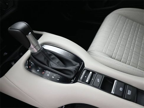 New 2026 Honda HR-V LX image 33