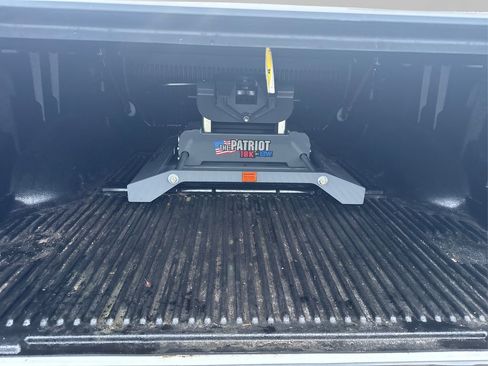 Used 2019 Ford F250 XLT w/ XLT Value Package image 9