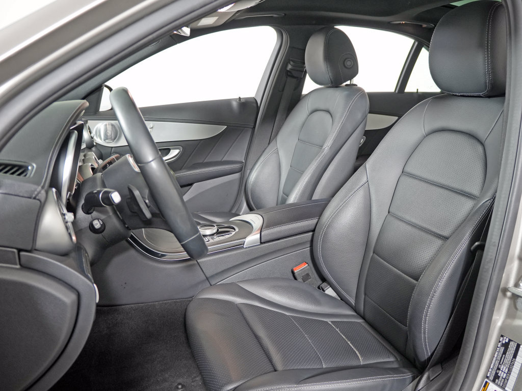 Certified 2020 Mercedes-Benz C 300 4MATIC Sedan image 13