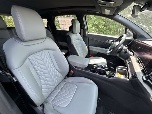 New 2025 Kia Sportage X-Line Prestige image 17
