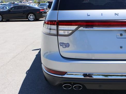 Used 2020 Lincoln Aviator Reserve w/ Equipment Group 201A AWD/4WD image 43