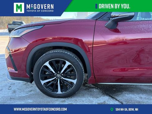 Used 2022 Toyota Highlander XSE image 3