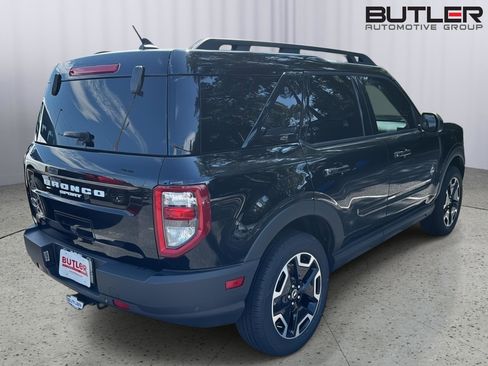 Used 2023 Ford Bronco Sport Outer Banks w/ Tech Package image 9