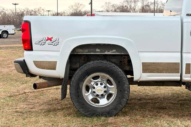 Used 2006 Chevrolet Silverado 2500 4x4 Crew Cab image 8