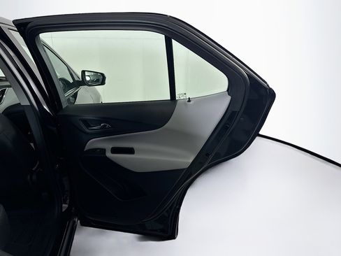 Used 2023 Chevrolet Equinox LS w/ Midnight Edition image 30