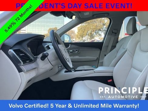 Certified 2024 Volvo XC90 B5 Plus image 29