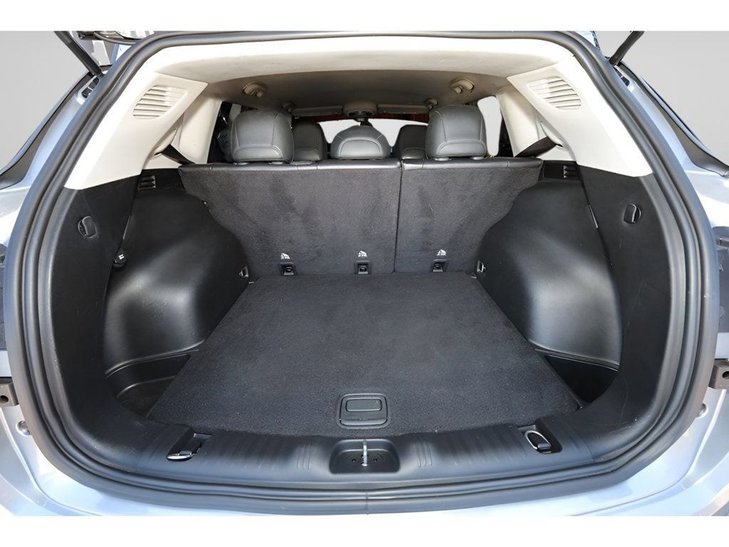 Used 2021 Jeep Compass Latitude FWD image 16