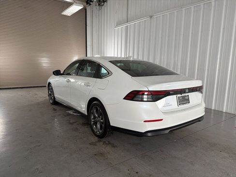 Used 2023 Honda Accord EX image 5
