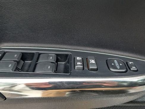 Used 2015 Toyota Avalon XLE FWD image 14