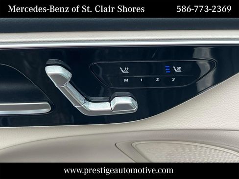 Used 2025 Mercedes-Benz C 300 4MATIC Sedan image 20