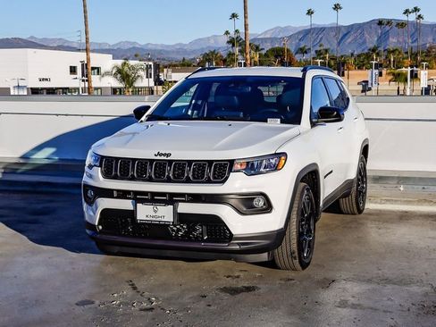 New 2026 Jeep Compass Latitude image 4