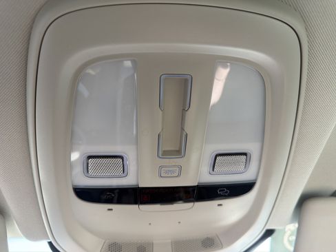 Certified 2024 Volvo XC60 B5 Plus w/ Protection Package Premier AWD/4WD image 29