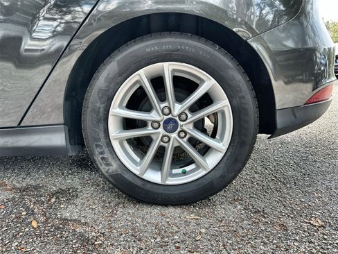 Used 2016 Ford Focus SE image 8