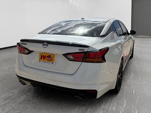 Used 2025 Nissan Altima 2.5 SR w/ SR Premium Package FWD image 5