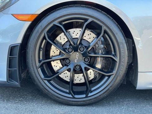 Used 2021 Porsche 718 Cayman GT4 RWD image 23