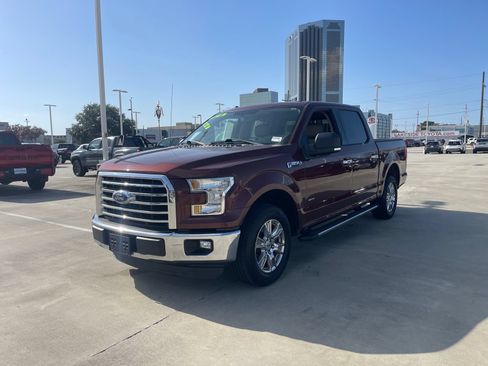 Used 2015 Ford F150 XLT w/ Equipment Group 302A Luxury RWD image 2