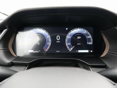 New 2025 Jeep Grand Cherokee Altitude image 7