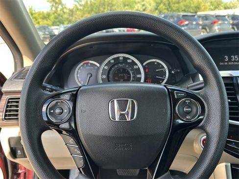 Used 2017 Honda Accord SE image 25