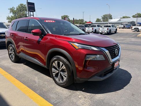 Used 2021 Nissan Rogue SV AWD/4WD image 4