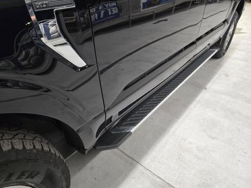 Used 2022 Ford F150 XLT w/ Equipment Group 302A High image 11