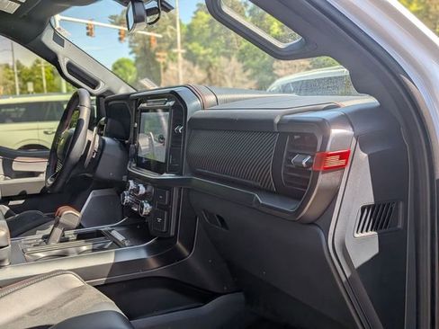 Used 2025 Ford F150 Raptor image 38