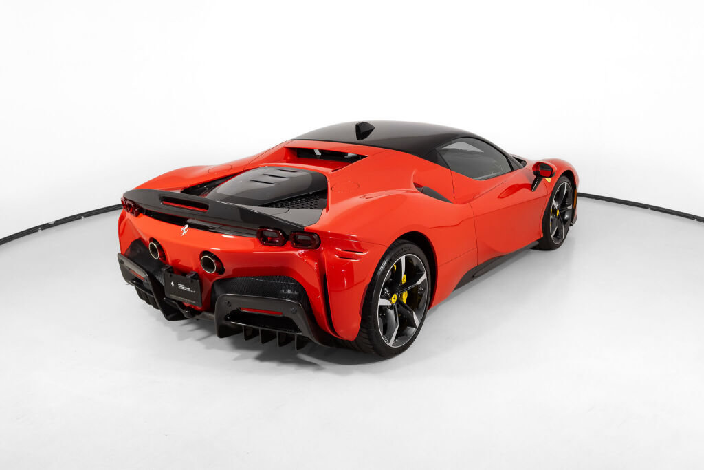 Used 2023 Ferrari SF90 Stradale AWD/4WD image 9