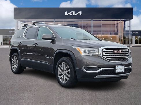 Used 2019 GMC Acadia SLE w/ Driver Alert Package I image 1