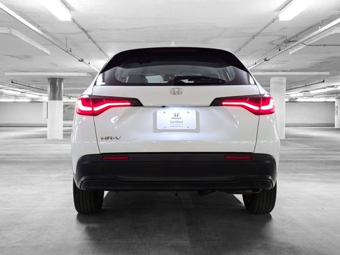 Certified 2023 Honda HR-V LX image 8