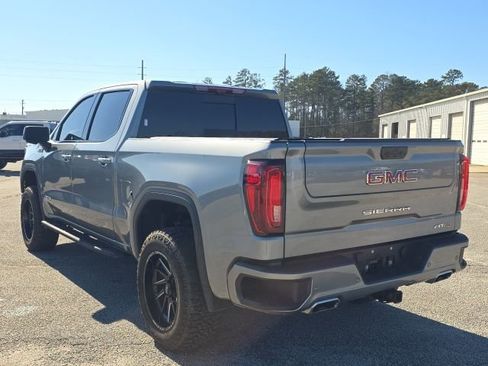 Used 2024 GMC Sierra 1500 AT4 w/ Technology Package image 3