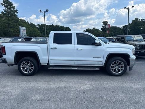 Used 2018 GMC Sierra 1500 SLT w/ Enhanced Driver Alert Package RWD image 2
