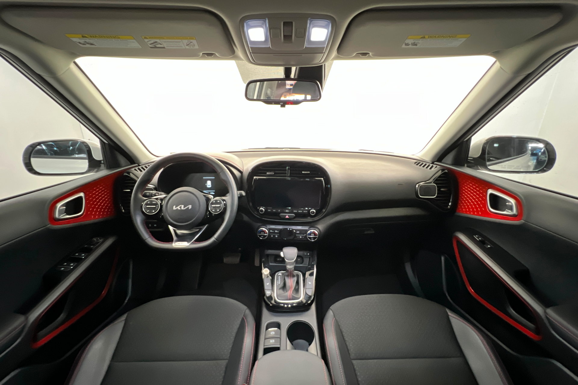 Used 2025 Kia Soul GT-Line w/ GT-Line Technology Package FWD image 10