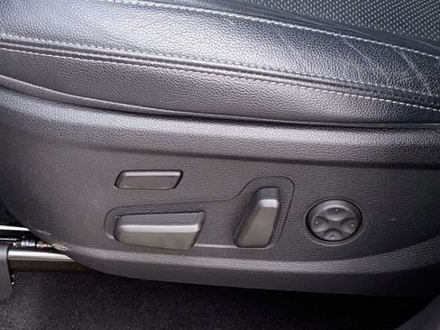 Used 2020 Hyundai Santa Fe Limited image 16